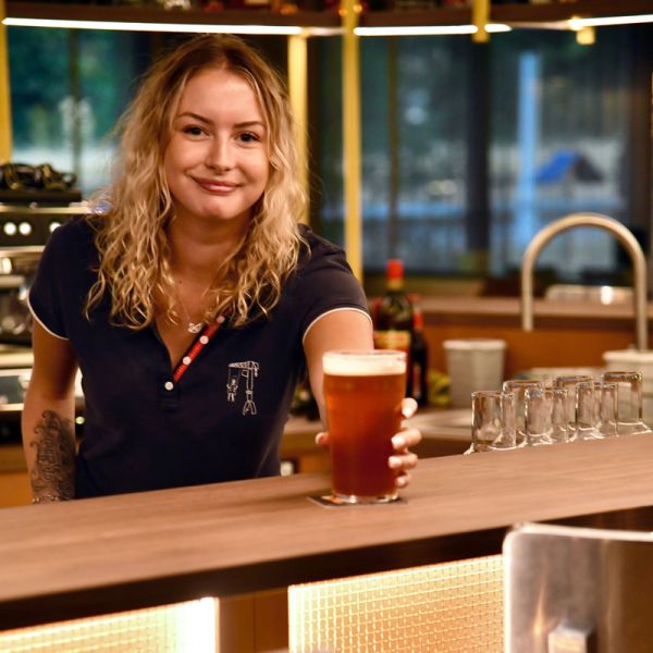 Equipe de l'hôtel Ibis Nantes Rezé